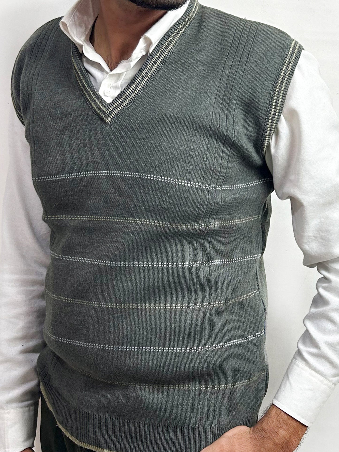 Grey Sleeveless Sweater for Men MSW33