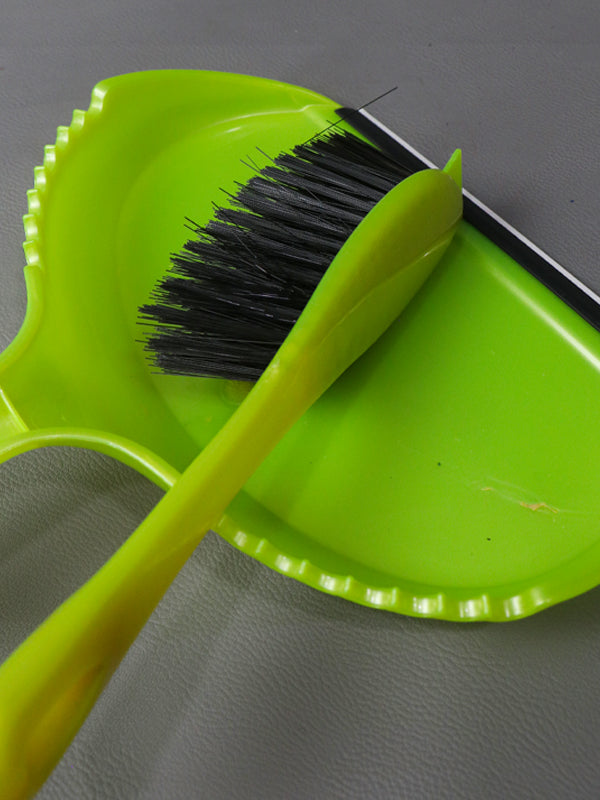 Multicolor Handy Dustpan and Brush Set