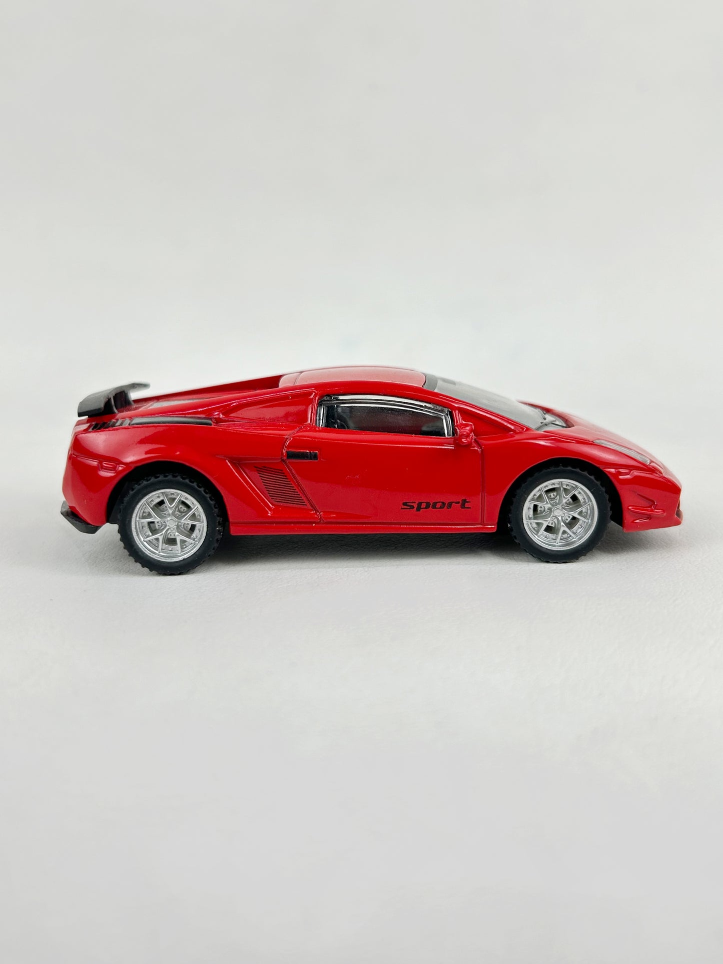 251 Red Alloy Die-Cast Metal Car KTY92