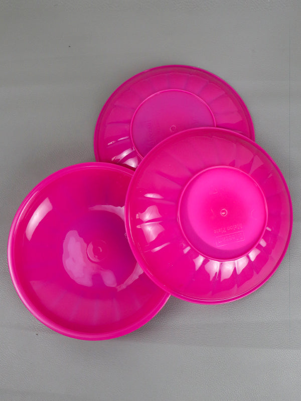 MP04 Pack Of 3 Plastic Plates Dark Pink