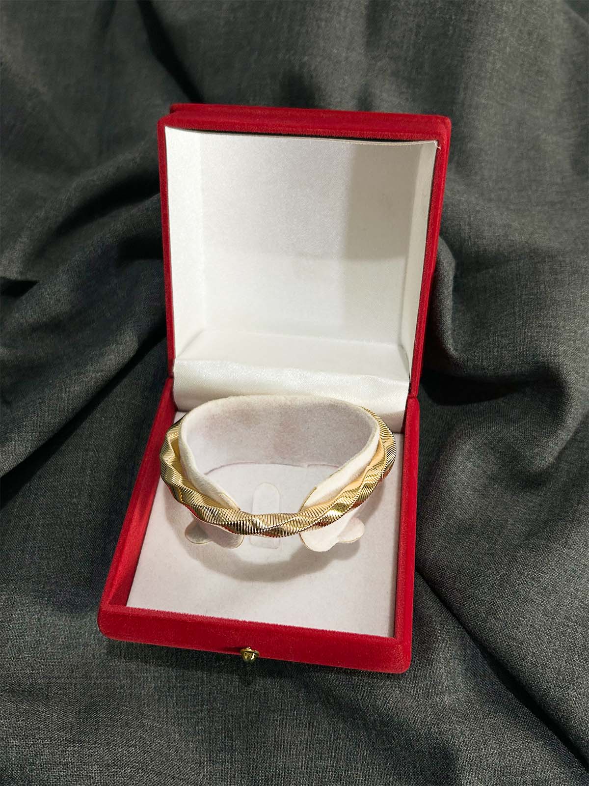 Golden Bangle WGN13