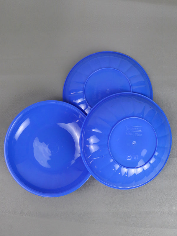 MP06 Pack Of 3 Plastic Plates Dark Blue