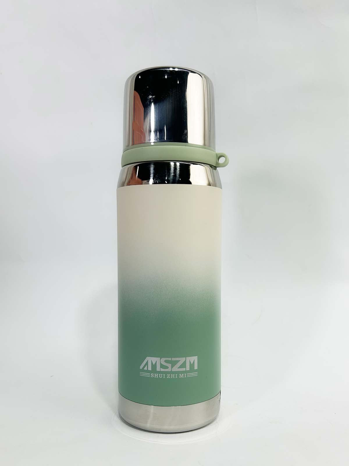 Gradient Green Stainless Steel Bottle 550ML D-74