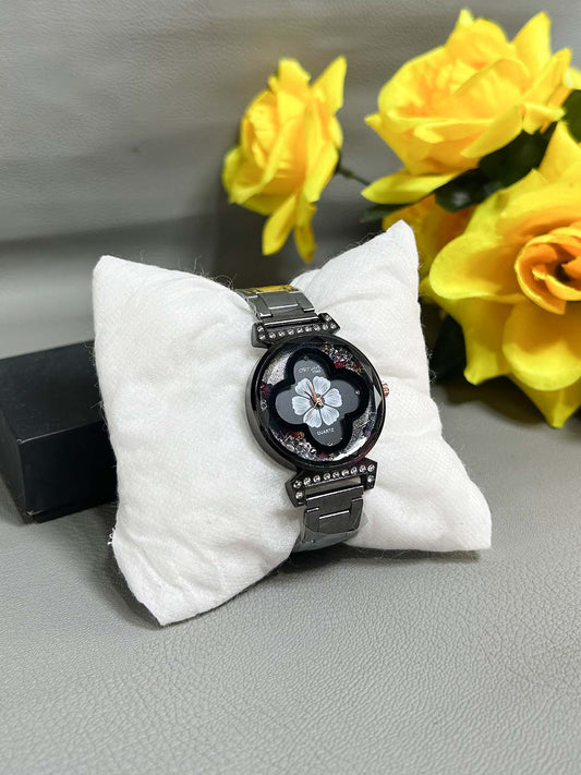 Black Stylish Wrist Watch for Women WW76