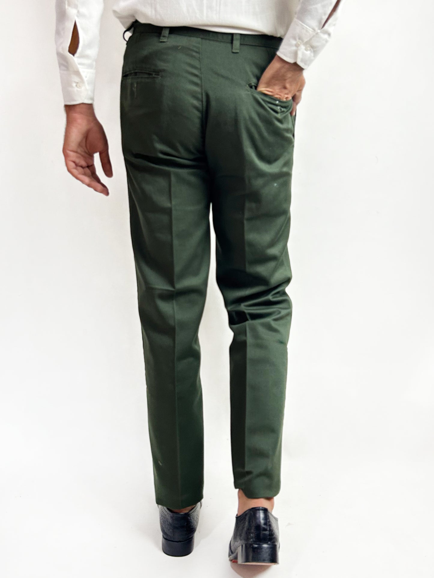 Dark Green Wrinkle-Free 100% Cotton Formal Dress Pant For Men MWFP15