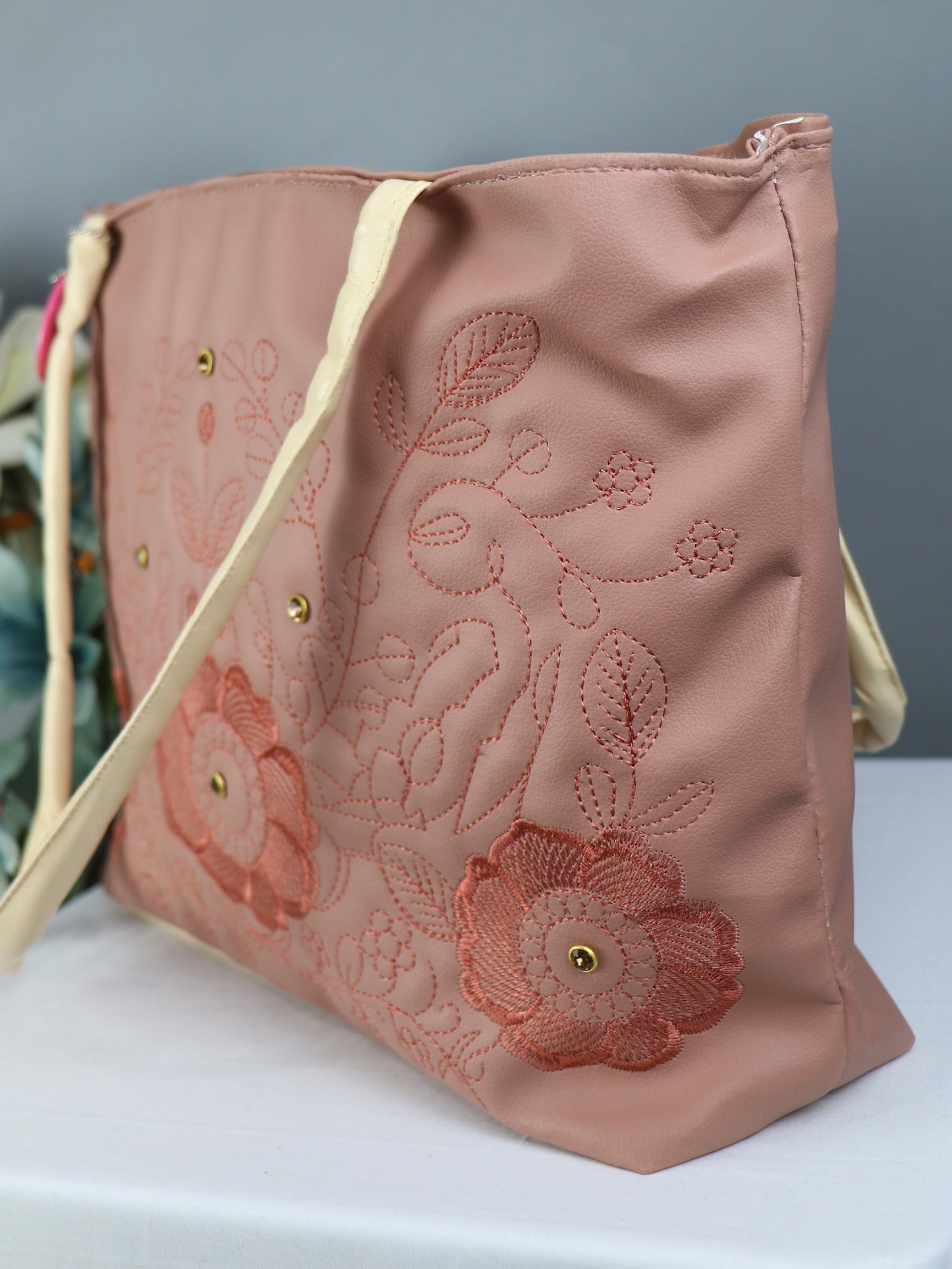 Women's Flower Handbag Light Peach