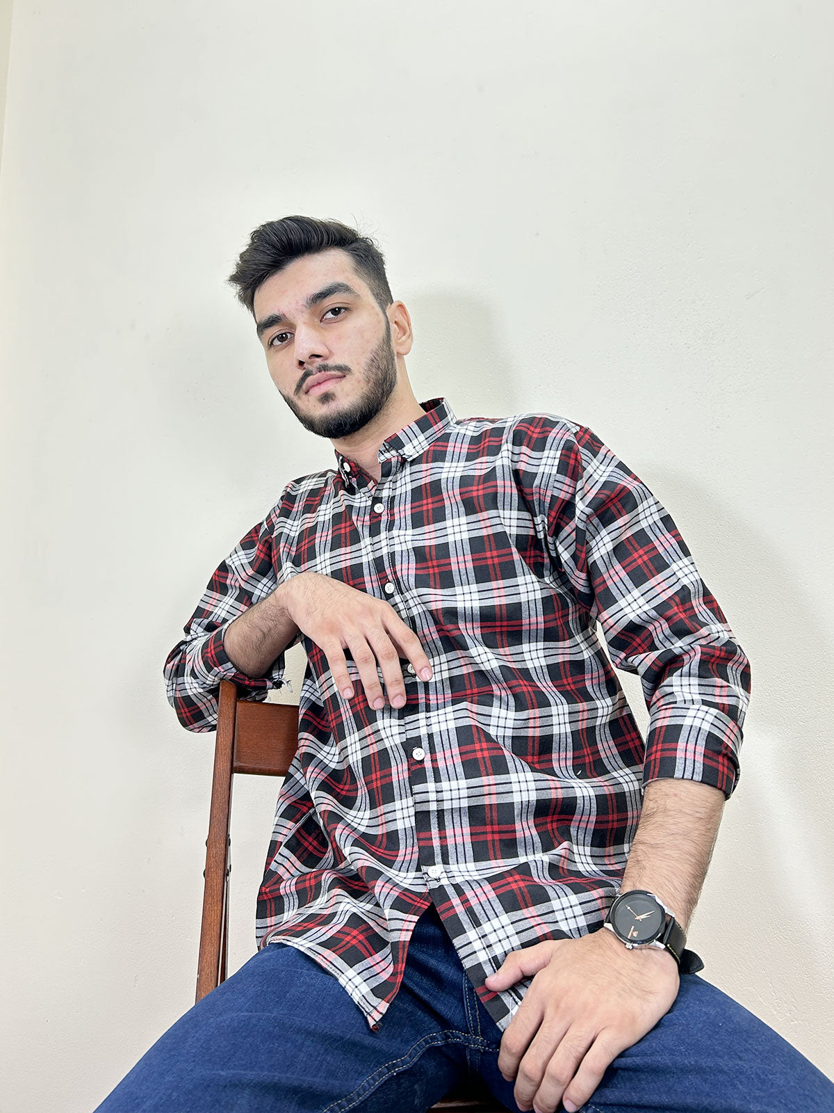 R Black Checks Casual Shirt For Men MCS103