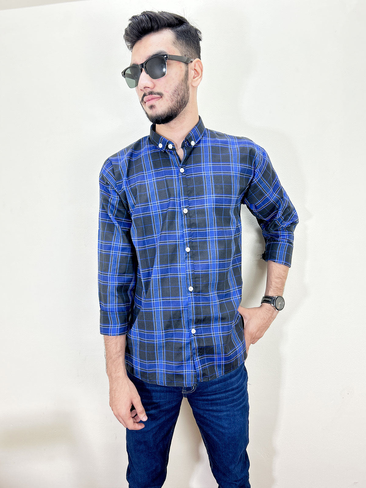 B Black Checks Casual Shirt For Men MCS100