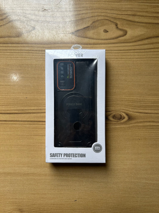 01 Emergency Power Bank 4 MA117