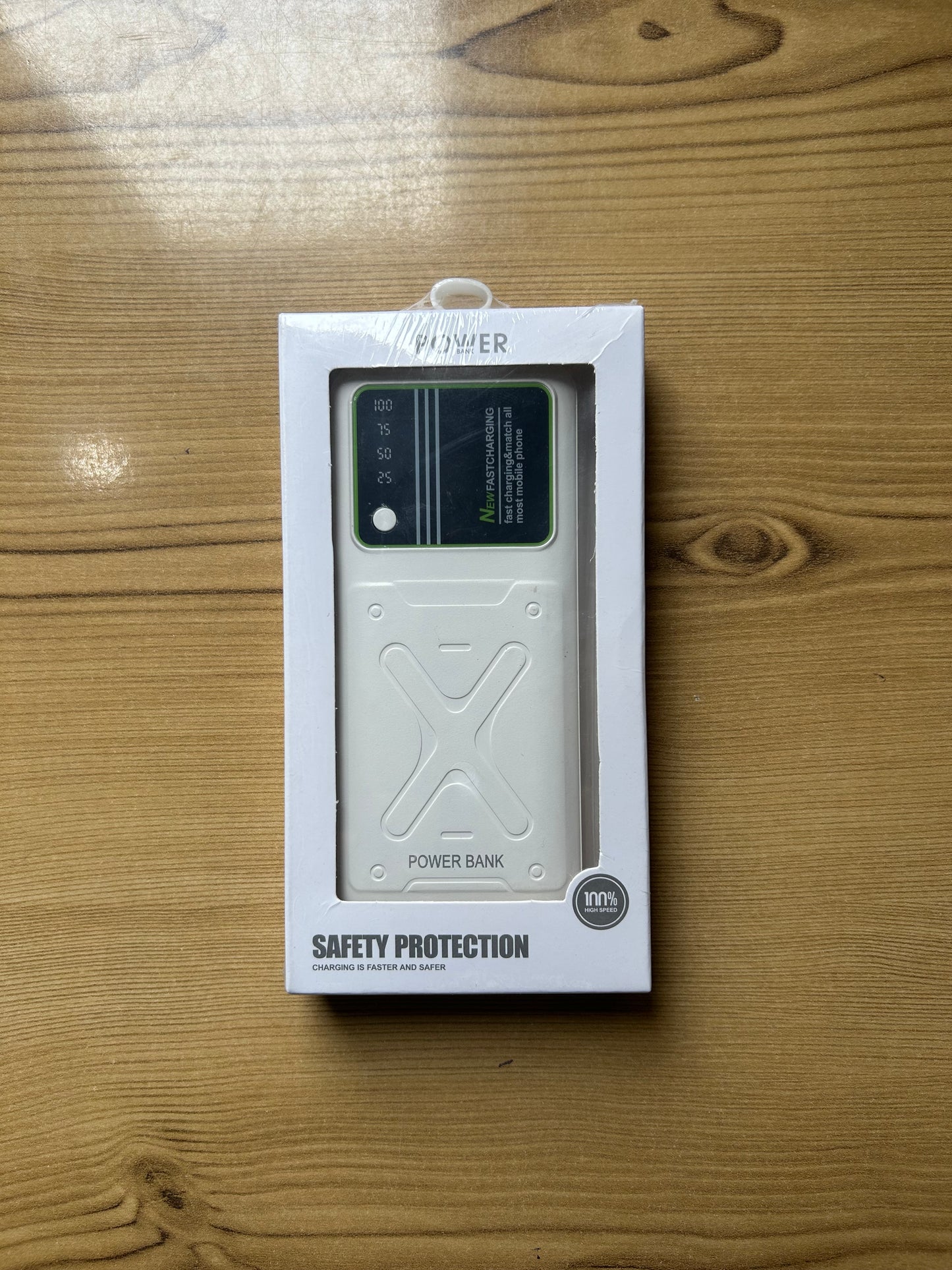 03 Emergency Power Bank 4 MA119