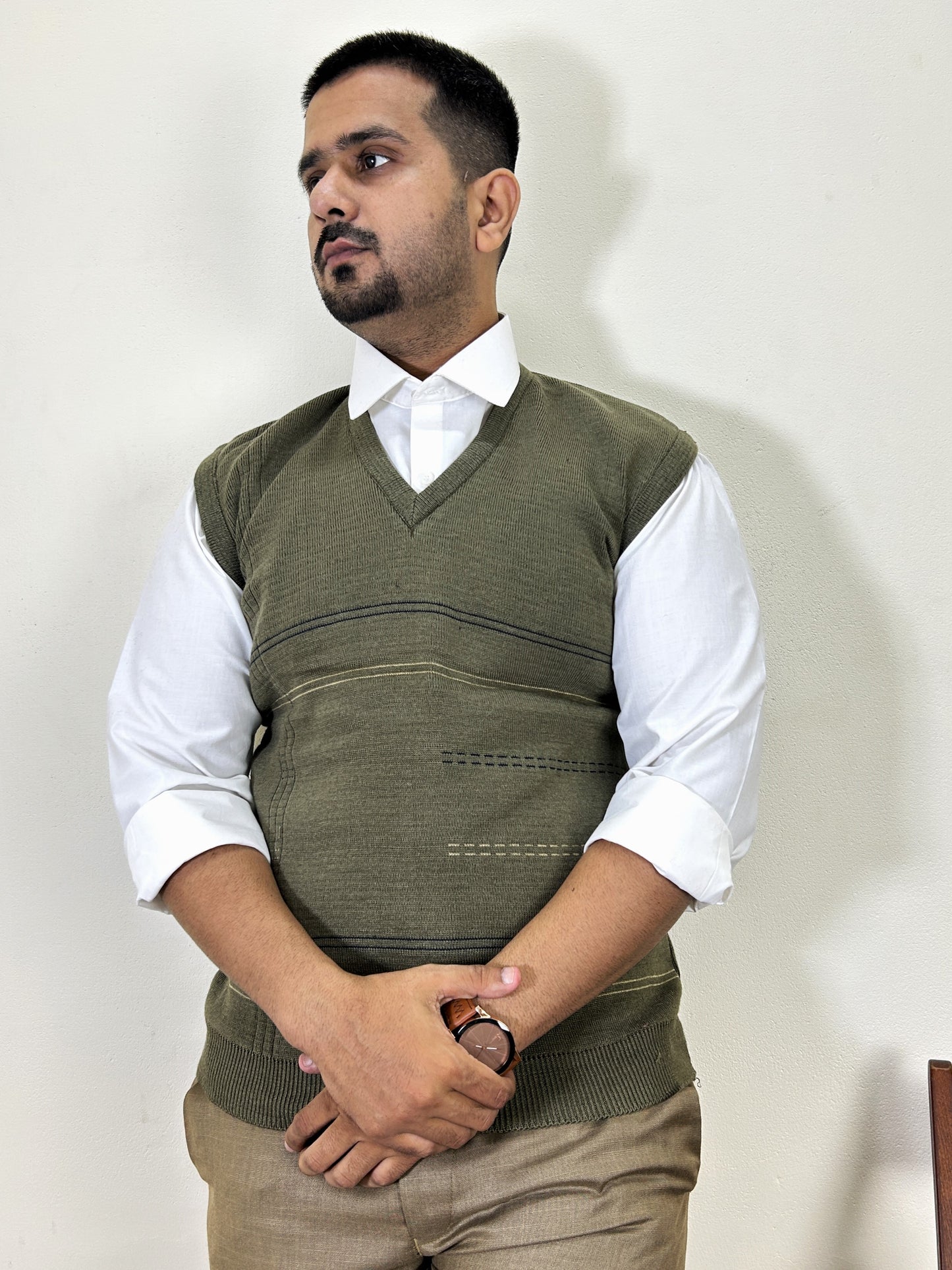 Green Sleeveless Sweater for Men MSW70