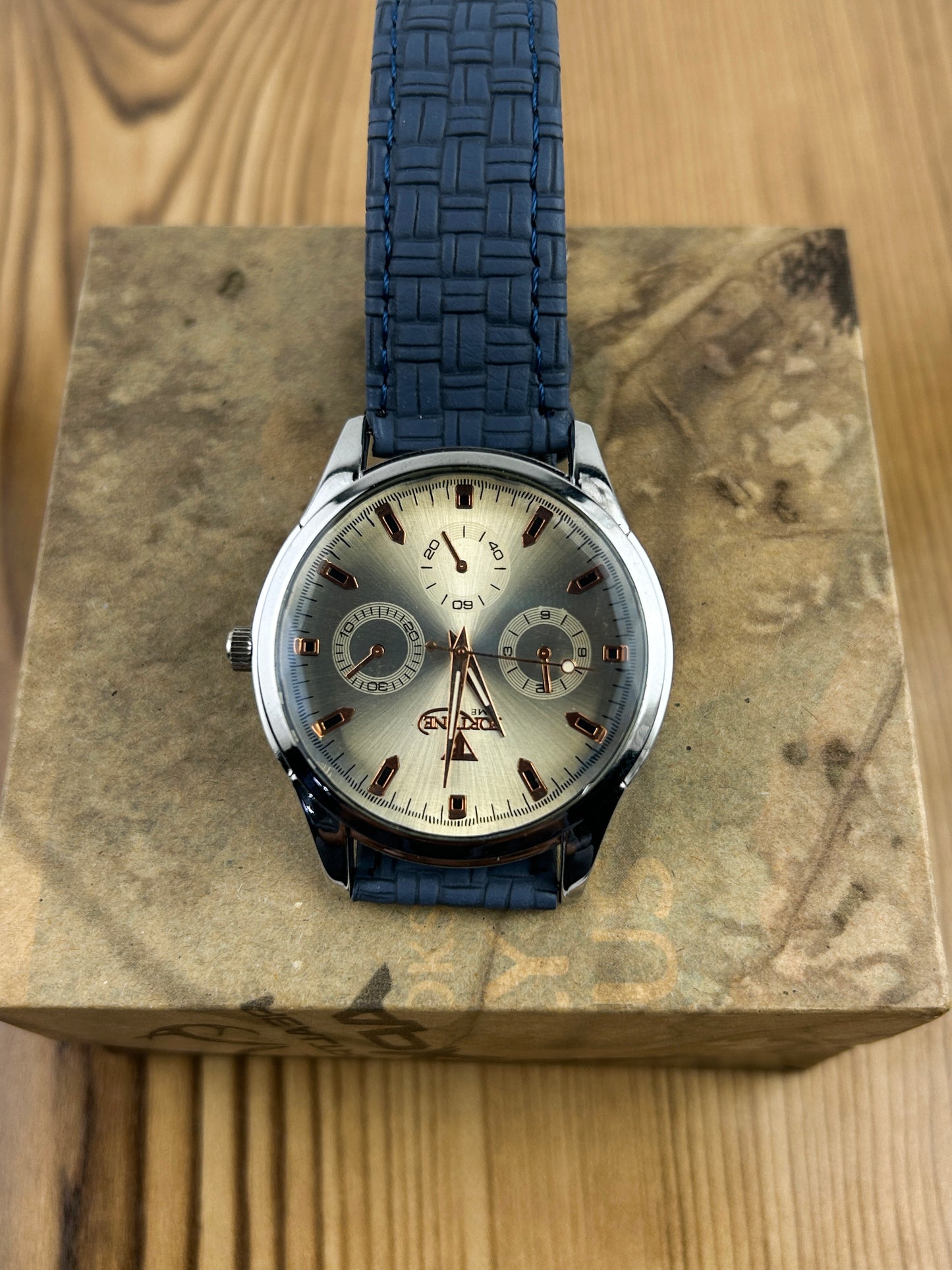 Dark Grey Strap Watch For Men MW138