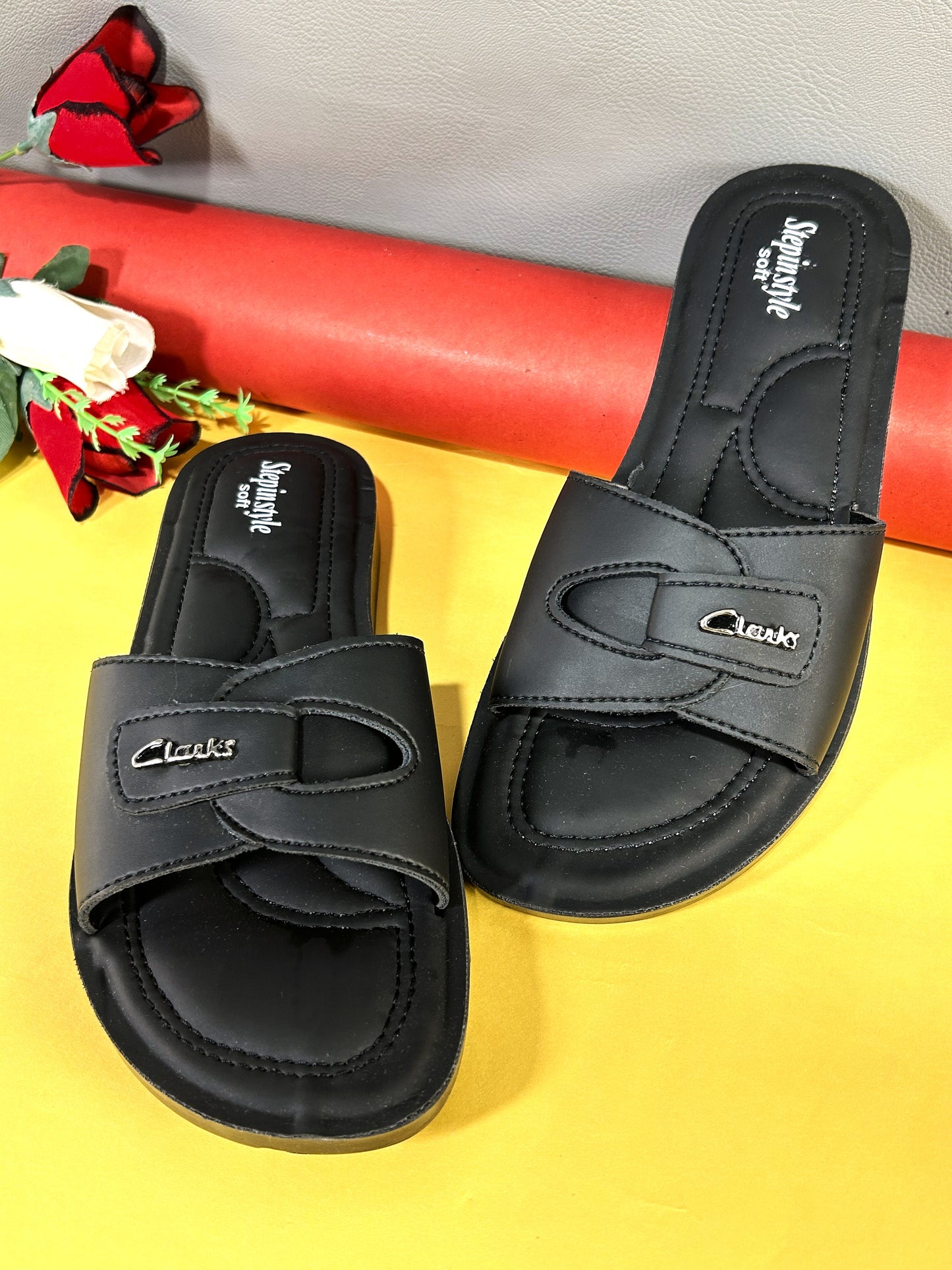 Black Casual Slipper for Women WS50