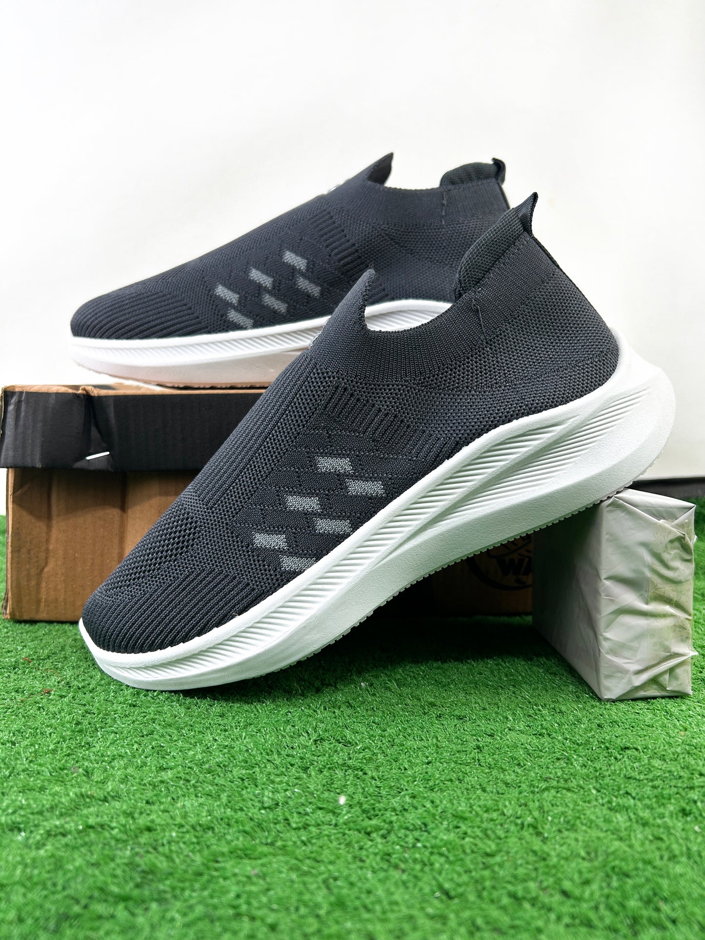 Grey Casual Sneakers For Men MJS142