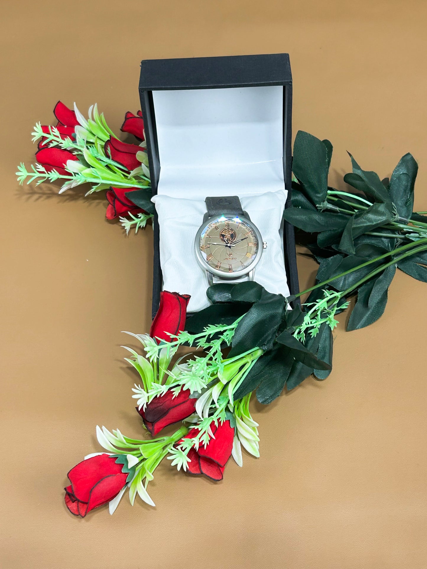 Grey Strap Watch For Men MW115