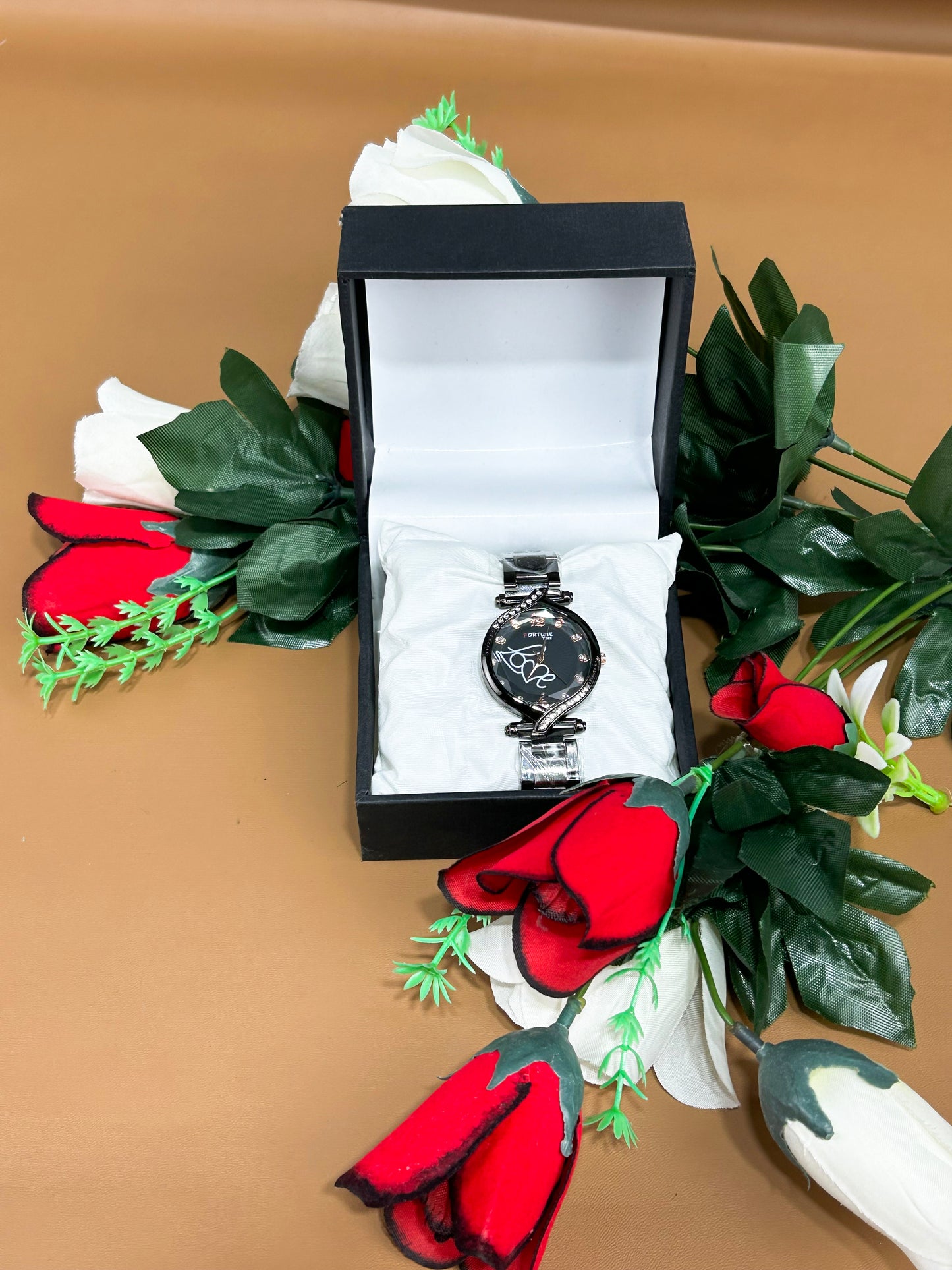 Black Stylish Wrist Watch for Women WW46