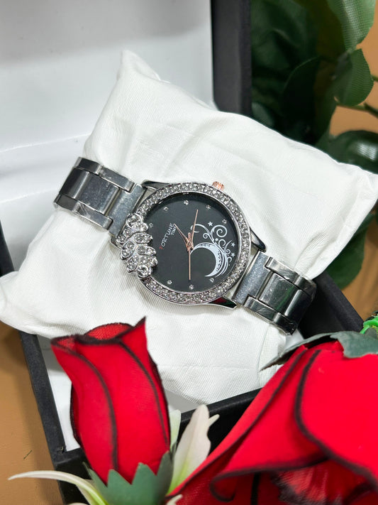 Sliver Stylish Wrist Watch for Women WW48