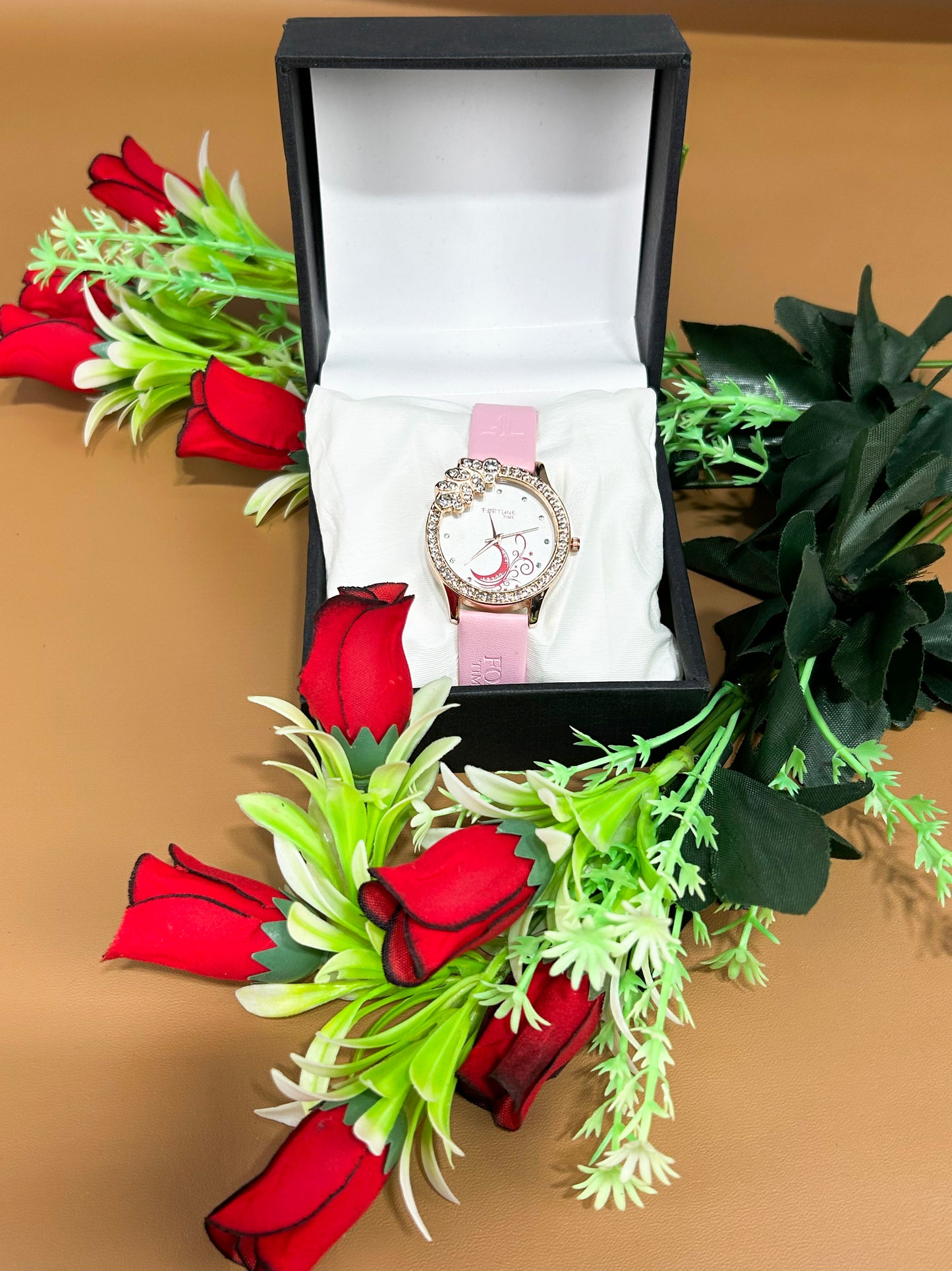 Pink Stylish Wrist Watch for Women WW58