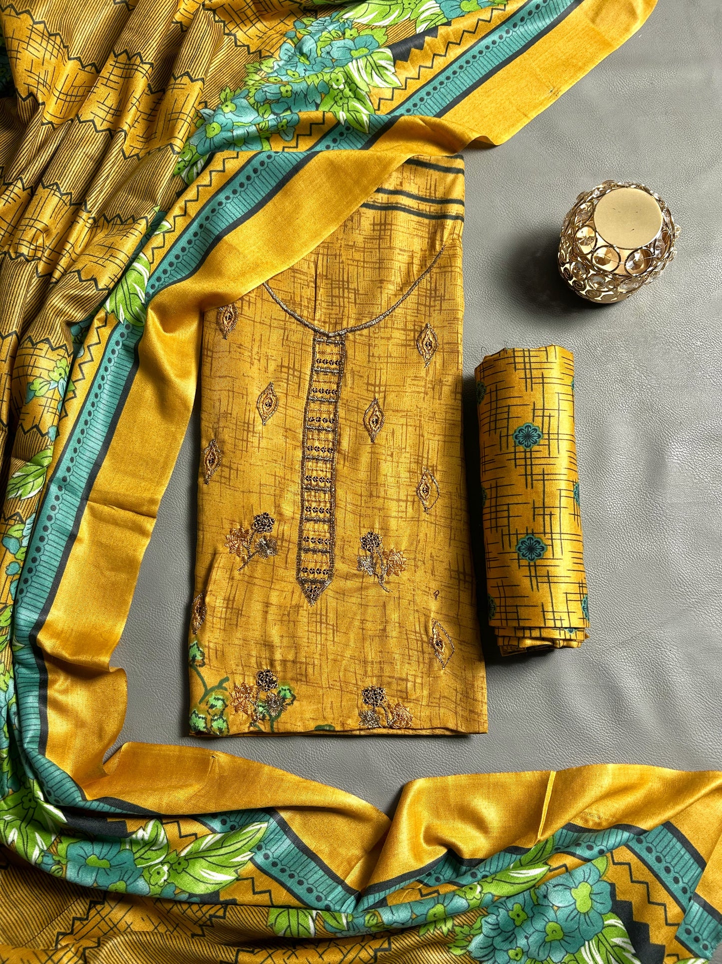 3Pcs Unstitched Digital Lawn Suit For Women WU187