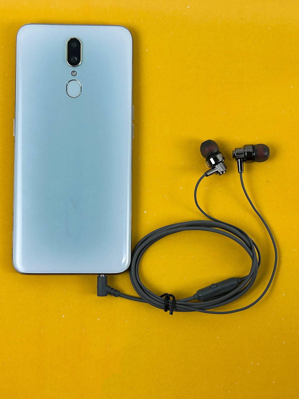 TH-70 Metallic Earphone MA03