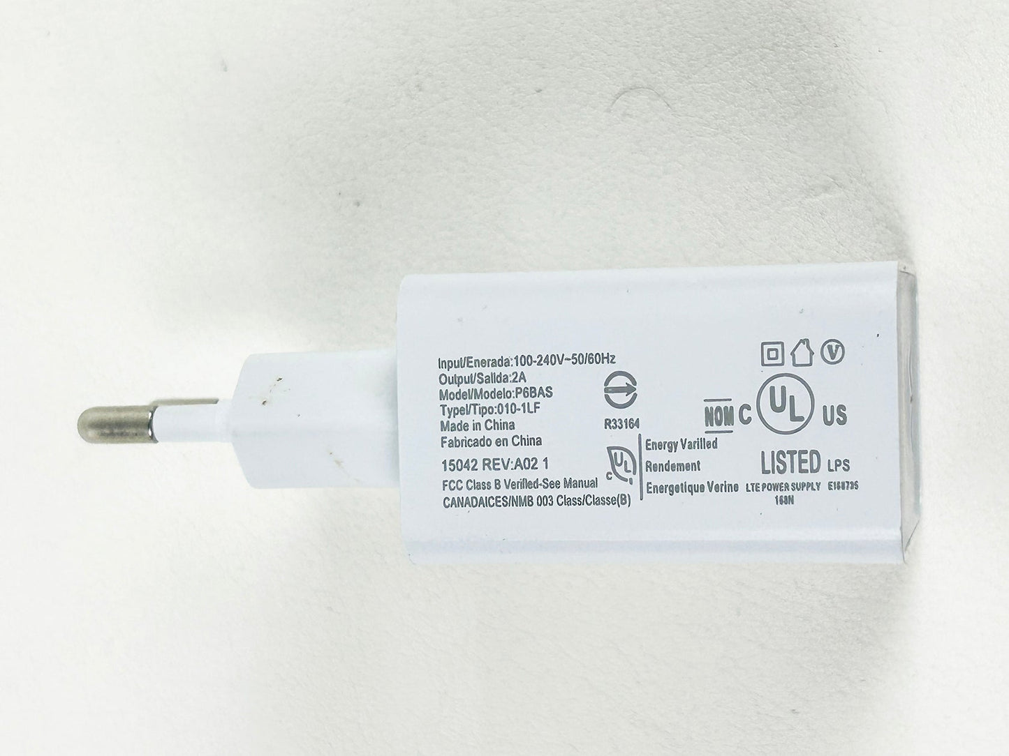 White Wall Charger Adapter MA04