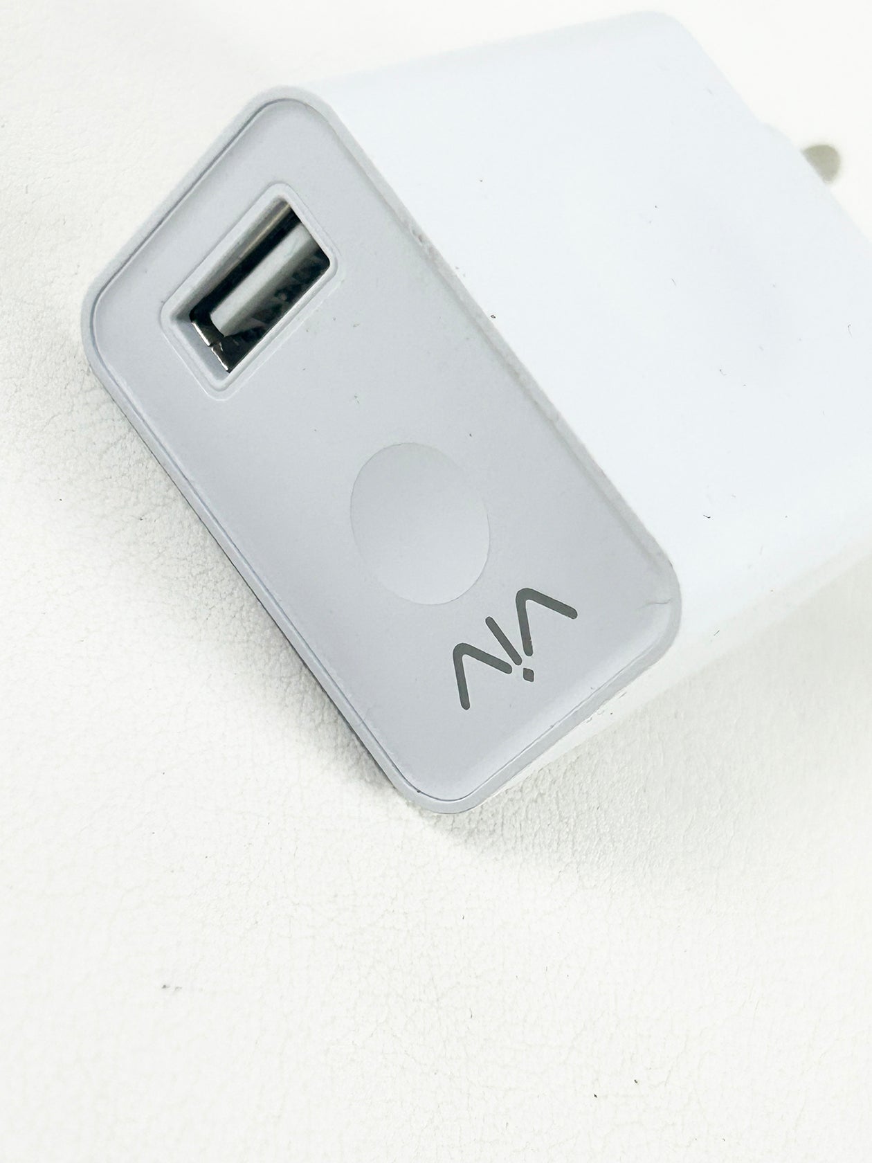 White Wall Charger Adapter MA04