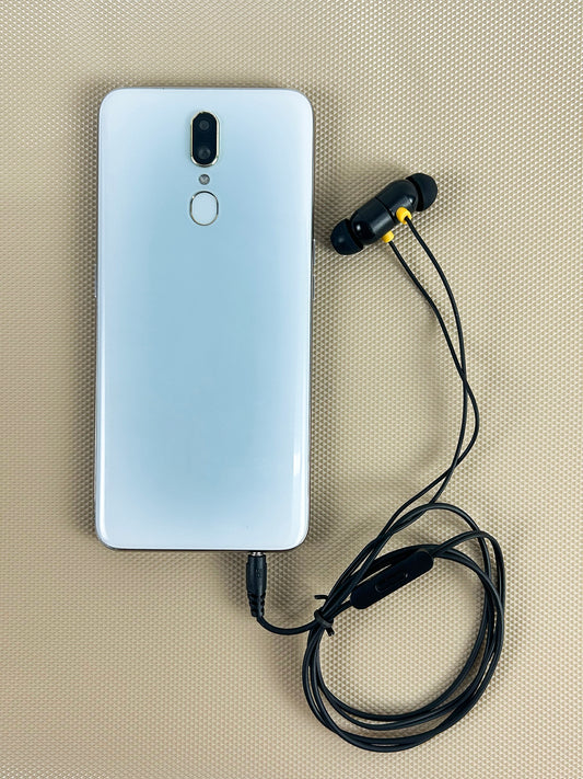 R-20 Realme Magnet Wired Earphones MA12