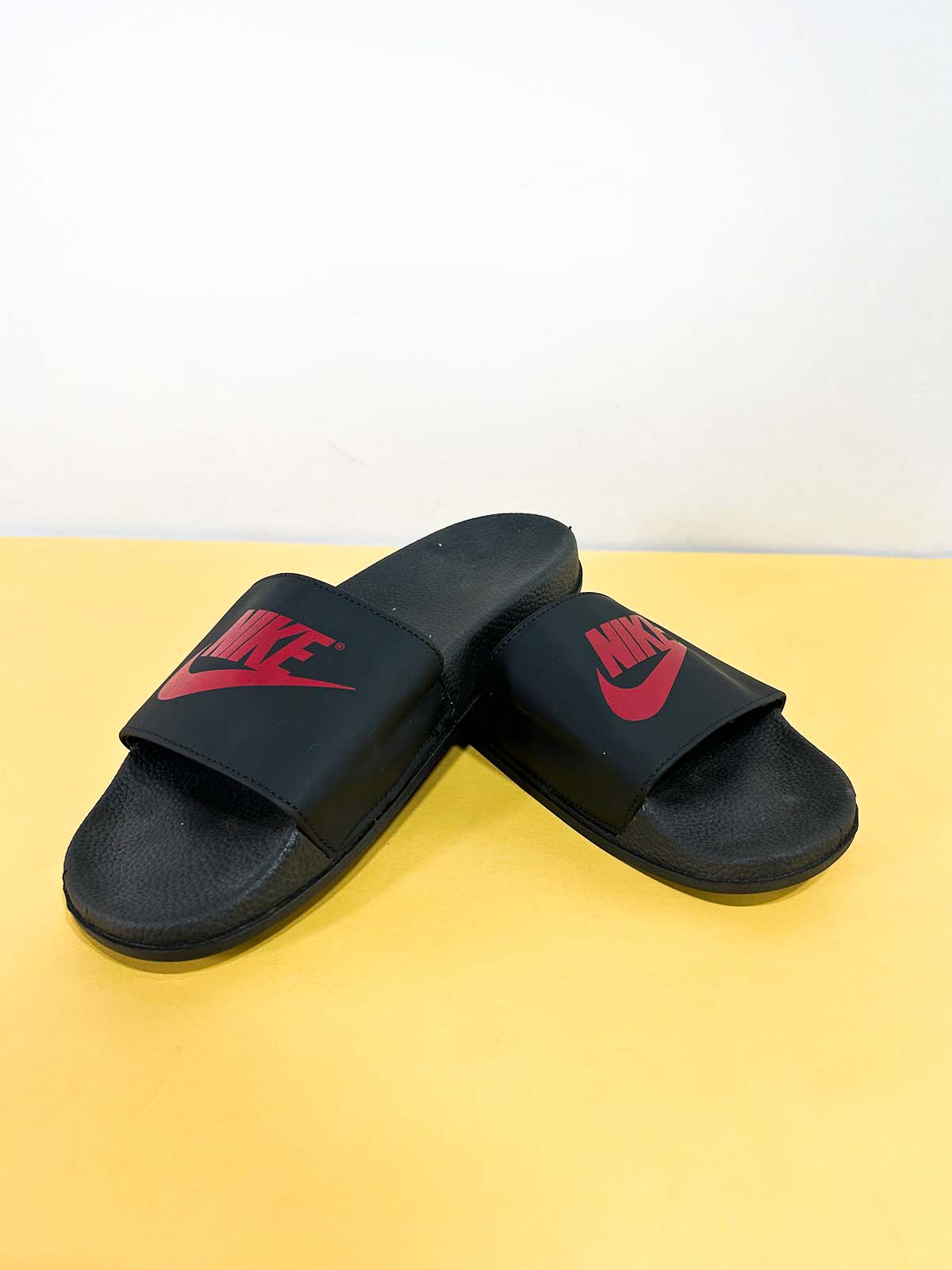 Black Comfortable Slipper for Men MC136