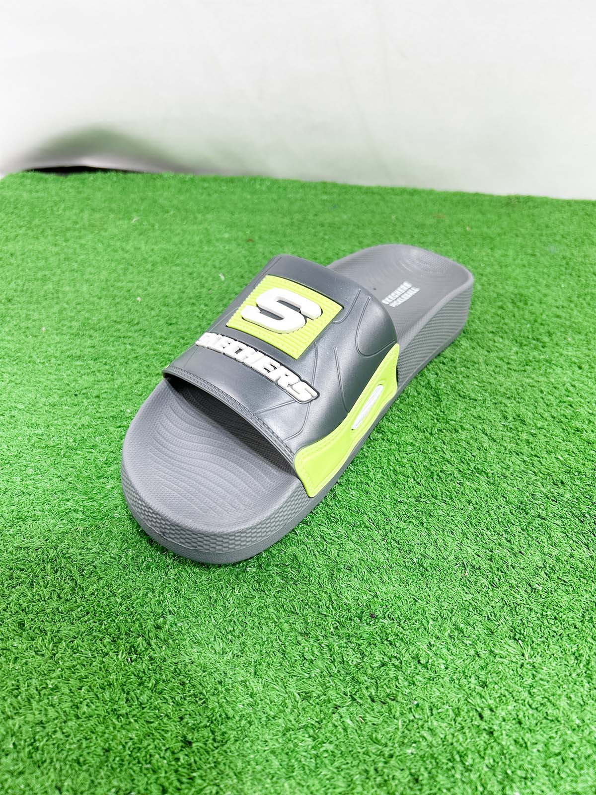 Grey Soft Casual Slipper For Men MC72