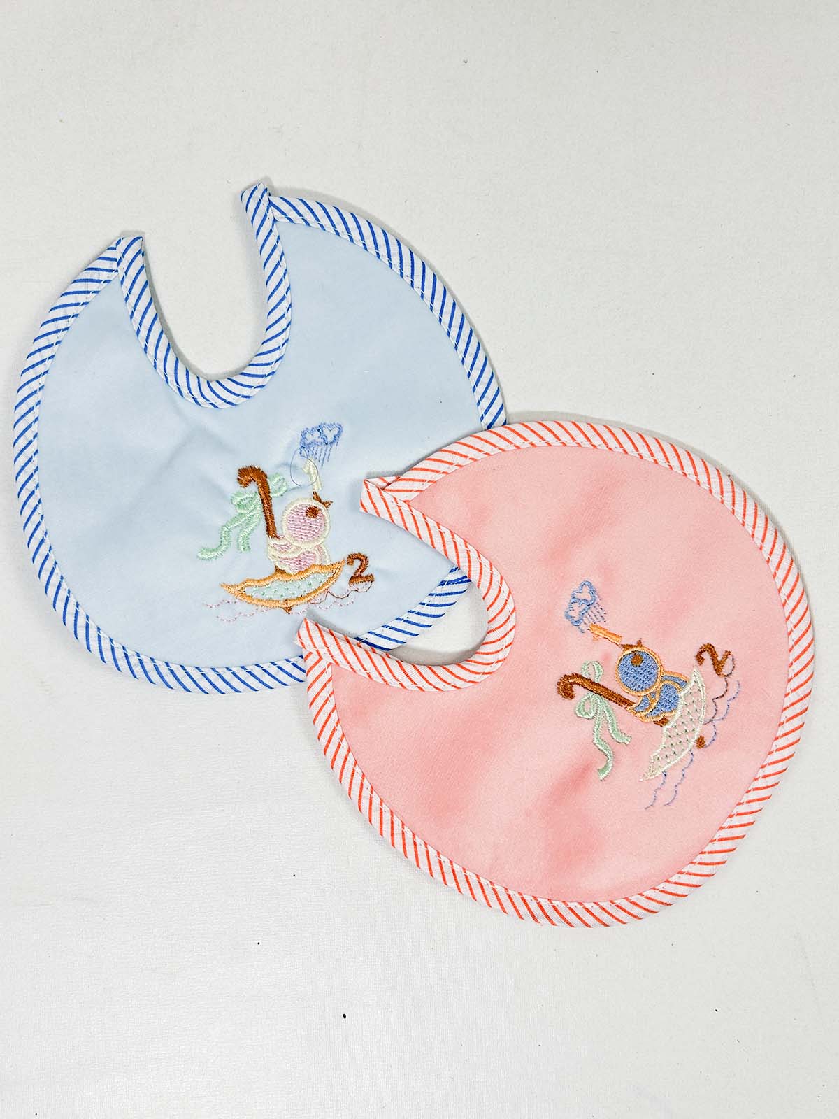 D11 Pack Of 2 Soft and Absorbent Bibs for Newborn NBC26