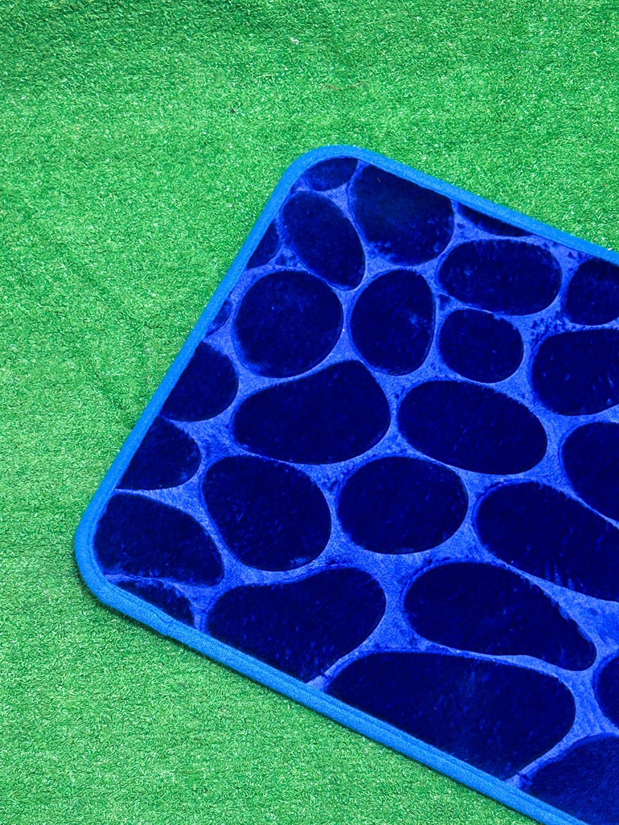 Anti-Slip Floor Mat | Room Mat 15" × 23" Design 86
